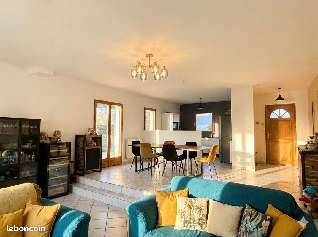 Maison à louer, 120m², Saint-Cyr-sur-le-Rhône