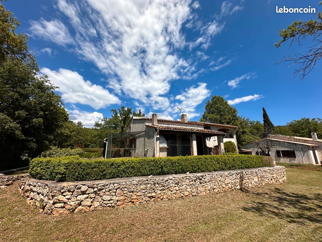 Maison à louer, 132m², Saint-Cézaire-sur-Siagne