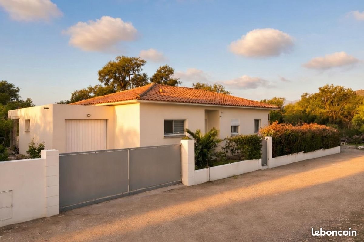 Maison à vendre, 91m², Sainte-Lucie de Porto-Vecchio