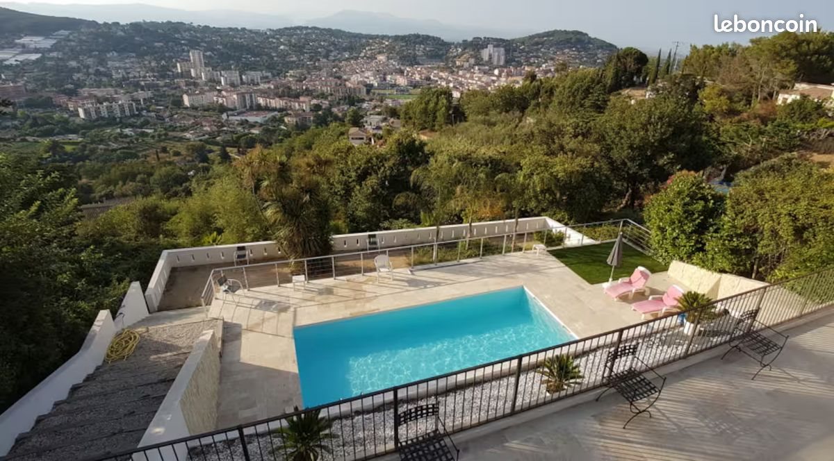 Maison à louer, 140m², Vallauris