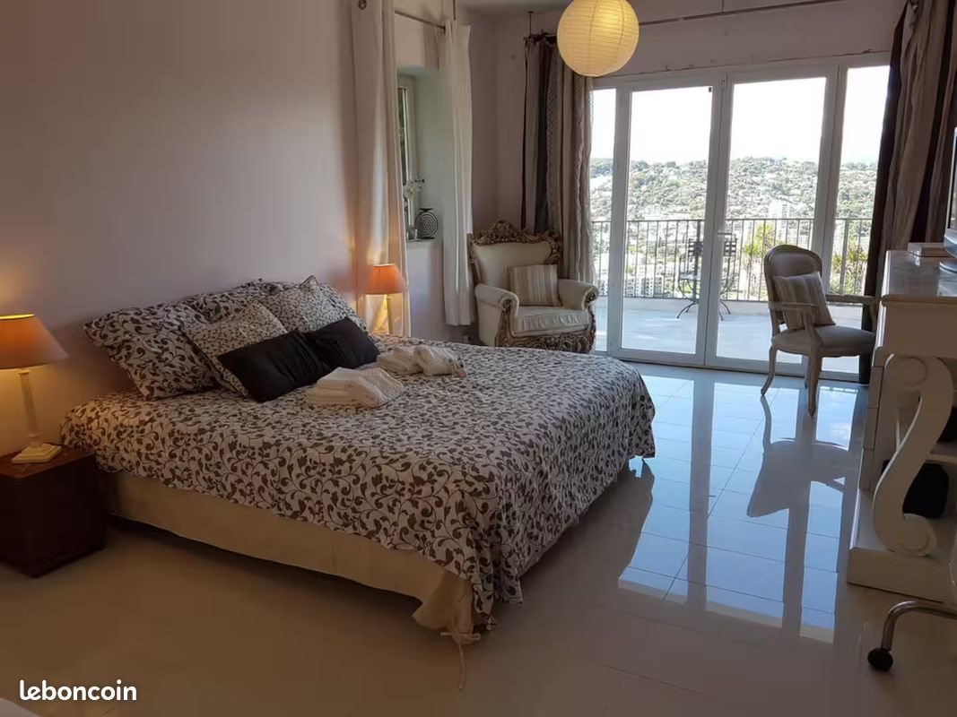 Maison à louer, 140m², Vallauris
