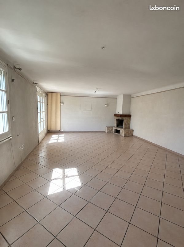 Maison à vendre, 257m², Pierrelatte