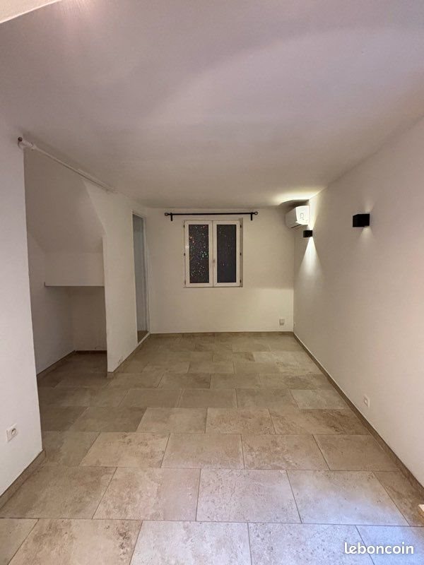 Maison à louer, 50m², Saint-Andiol