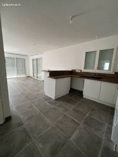 Maison à louer, 87m², Moulon