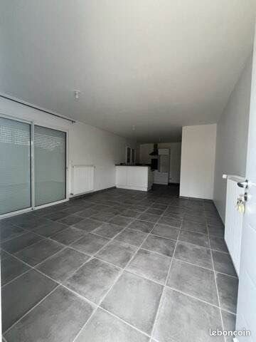 Maison à louer, 87m², Moulon