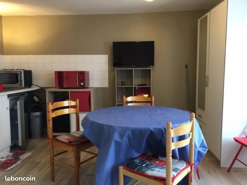 Appartement à louer, 25m², Niort