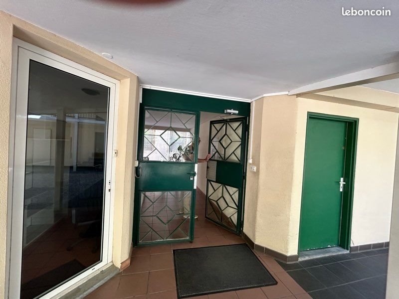 Appartement à louer, 18m², Nîmes