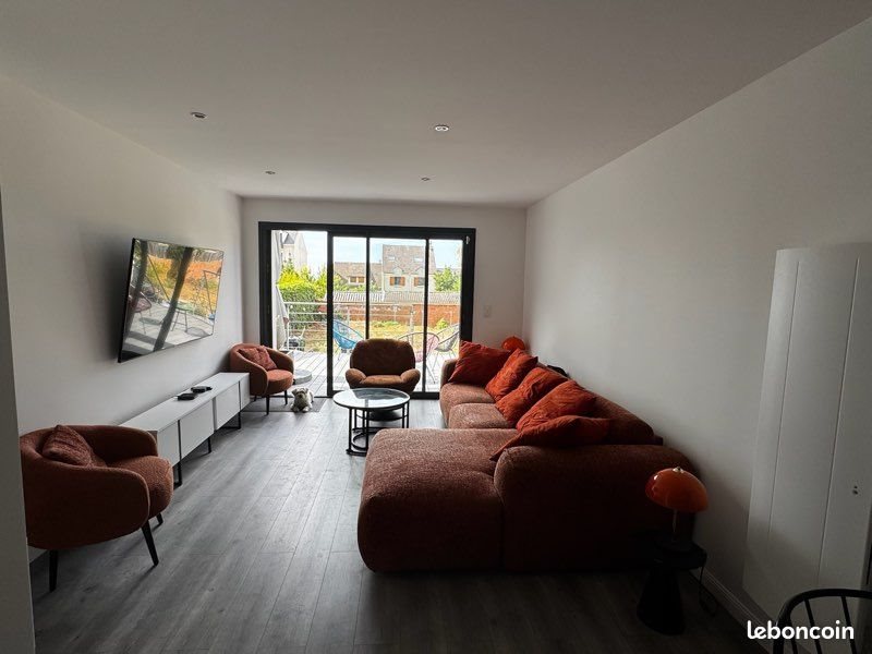 Appartement à louer, 70m², Nanterre
