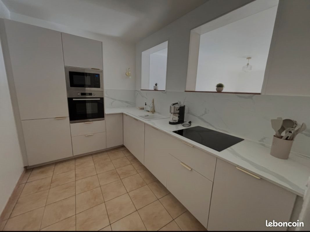 Appartement à louer, 47m², Neuville-les-Dames