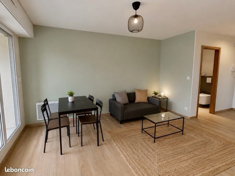 Appartement à louer, 43m², Villebarou