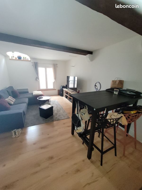 Appartement à louer, 52m², Trets