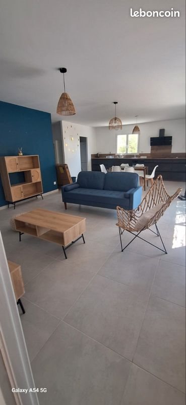 Maison à louer, 88m², Neffiès