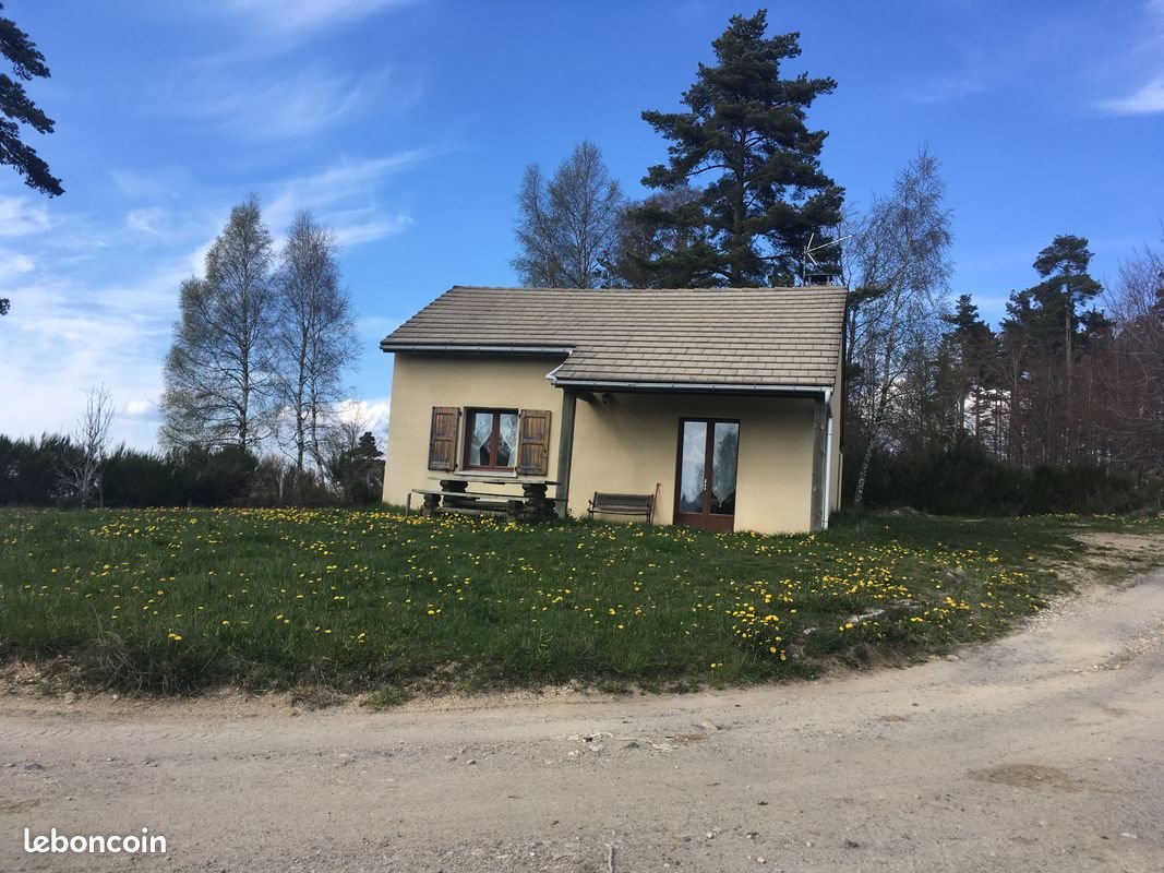 Maison à louer, 48m², Saint-Chély-d'Apcher