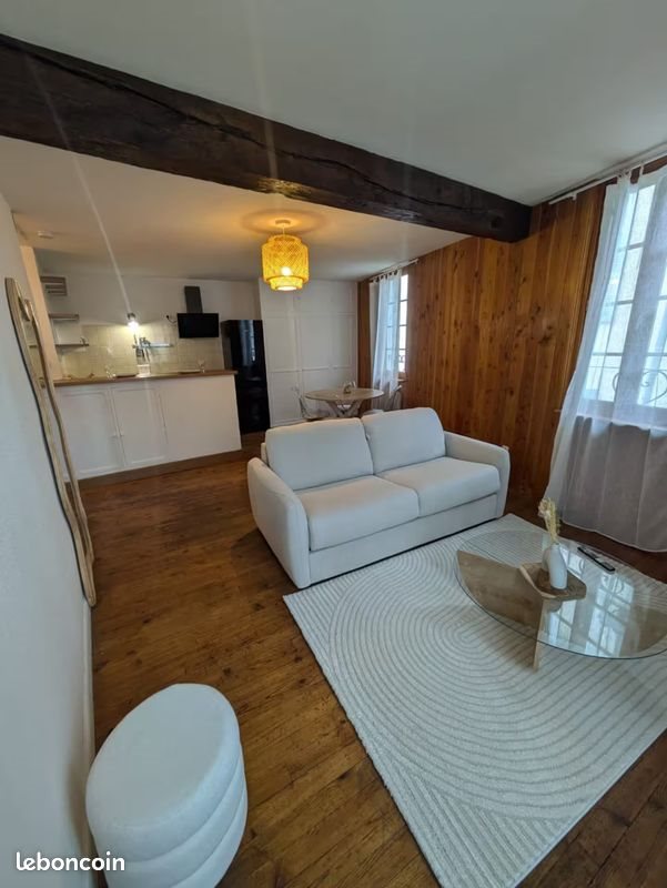 Appartement à louer, 48m², Aurillac