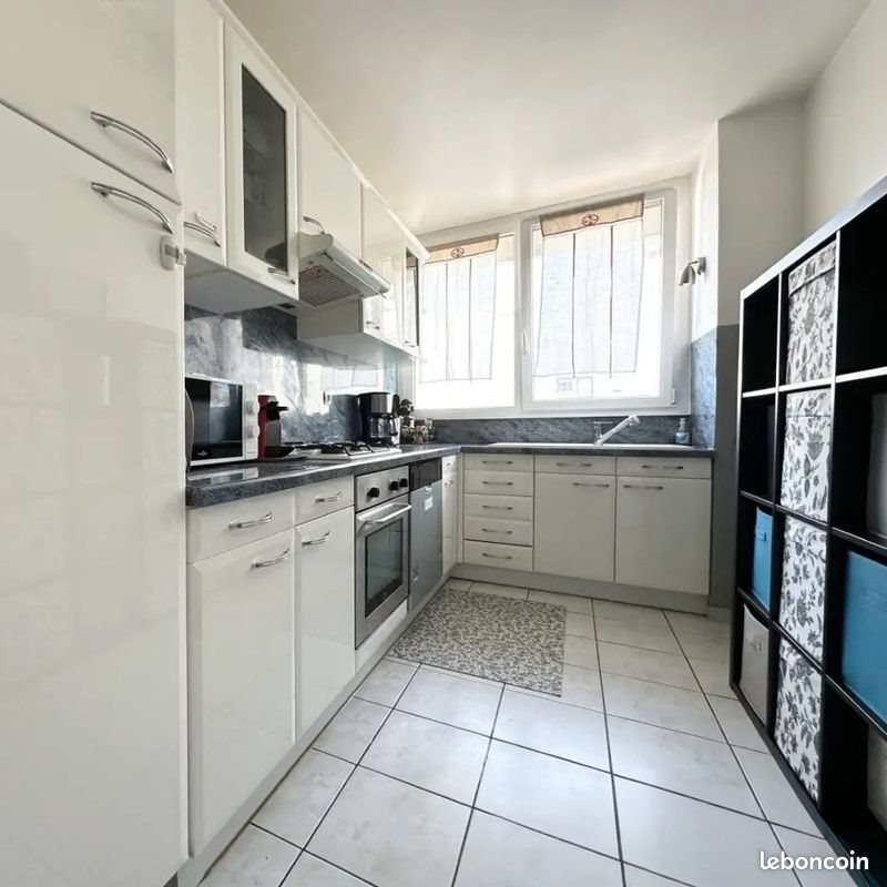 Appartement à vendre, 67m², Élancourt