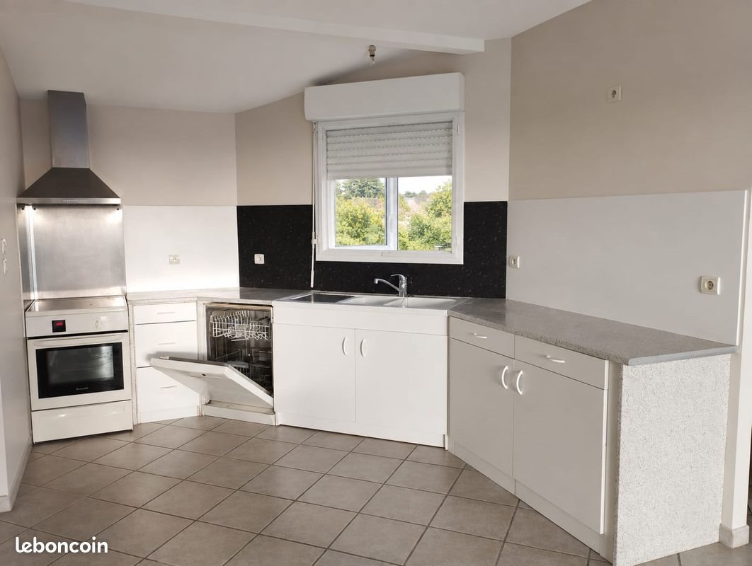 Maison à louer, 100m², Hautefage-la-Tour