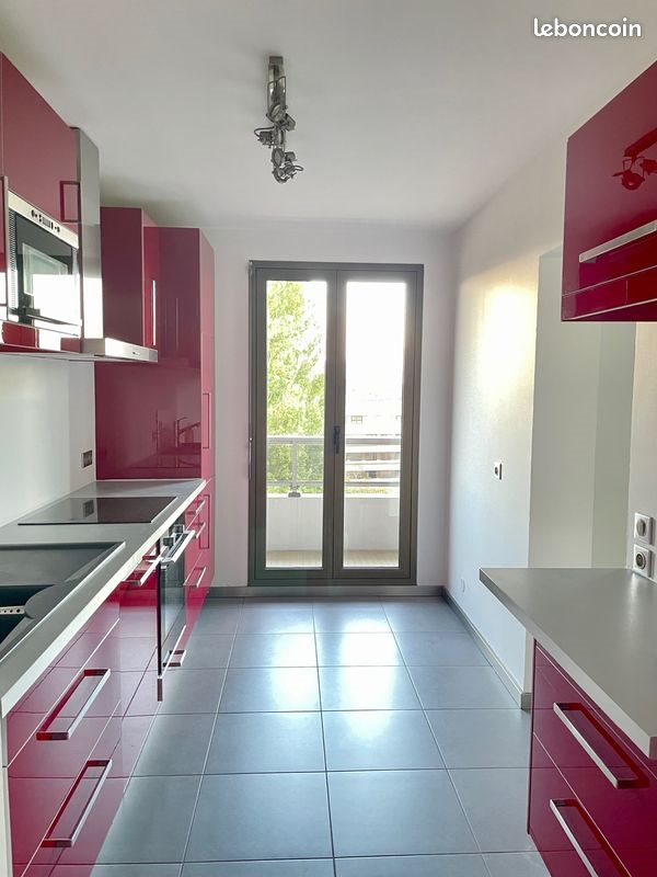 Appartement à louer, 84m², Ferney-Voltaire