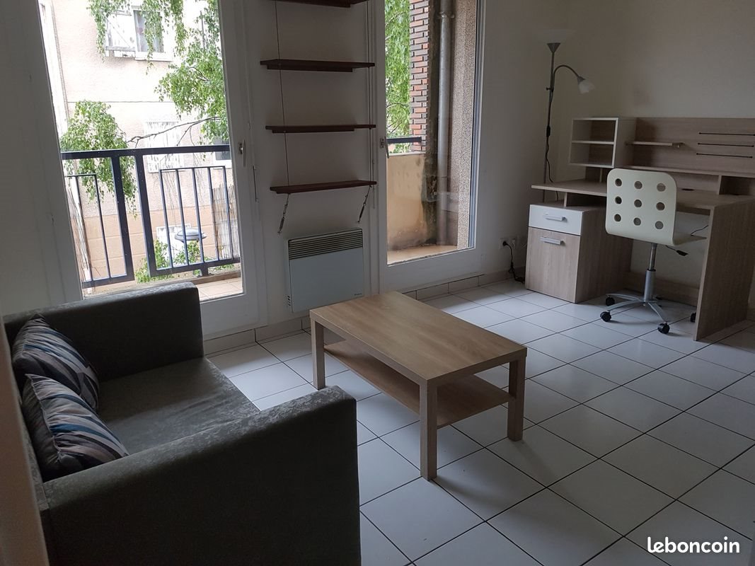 Appartement à louer, 28m², Saint-Genis-les-Ollières