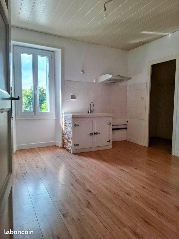 Appartement à louer, 61m², Saint-Cernin