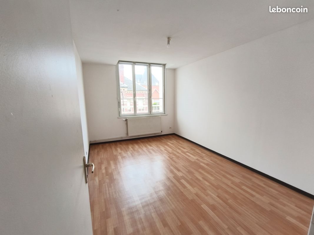 Appartement à louer, 100m², Roisel