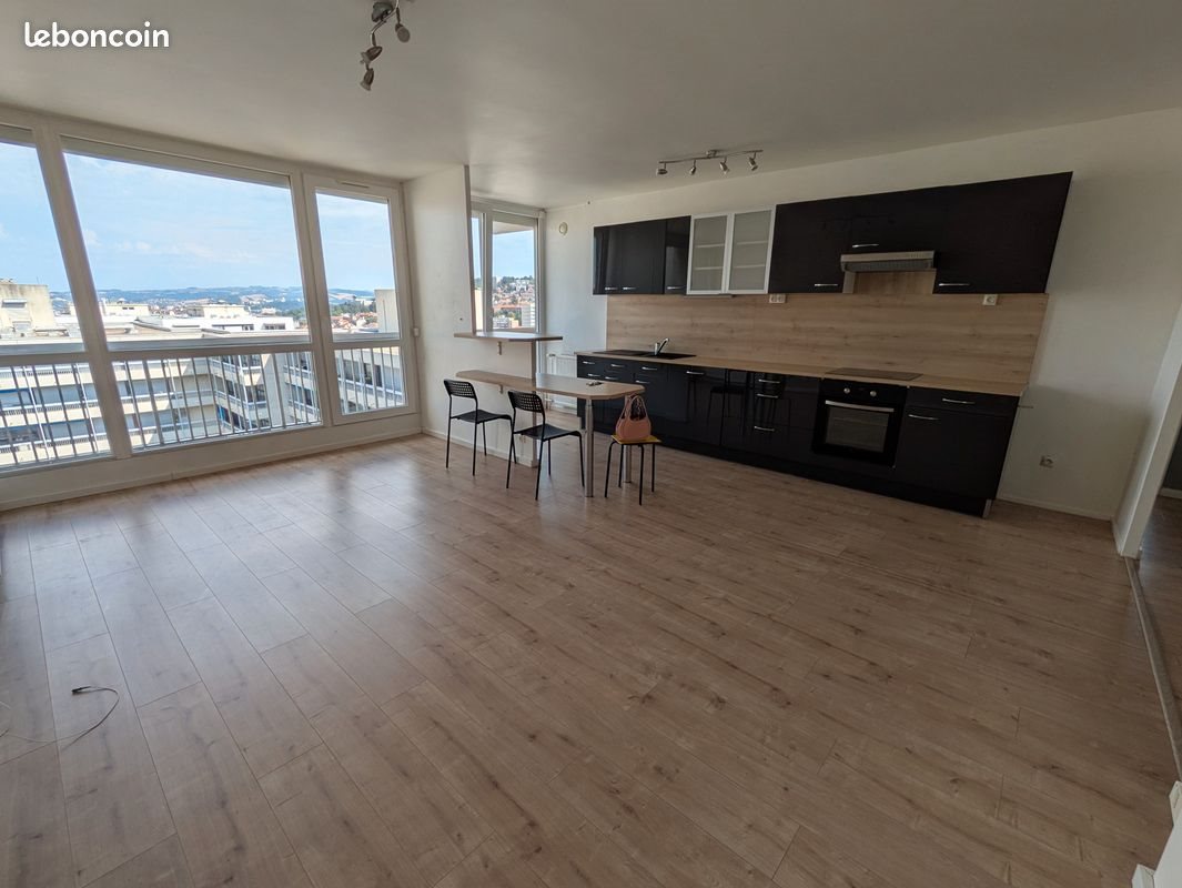 Appartement à louer, 71m², Saint-Etienne