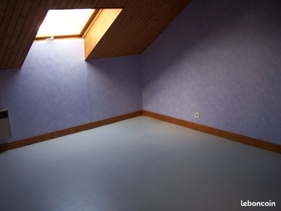 Appartement à louer, 65m², Châlus