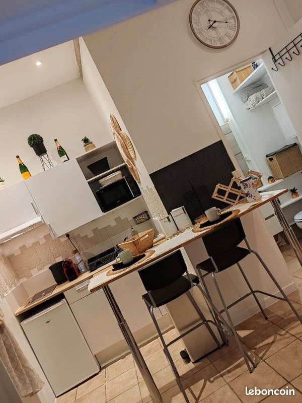 Appartement à louer, 22m², Hyères