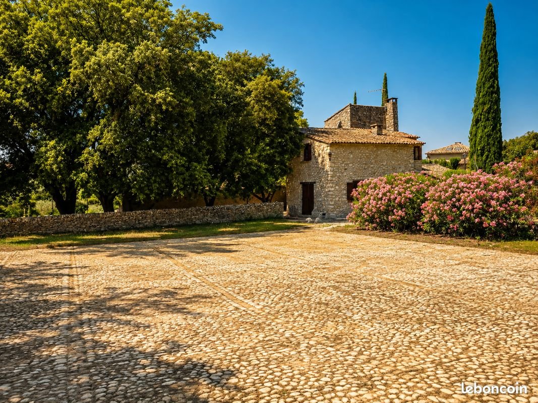 Maison à vendre, 115m², Saint-Saturnin-lès-Apt