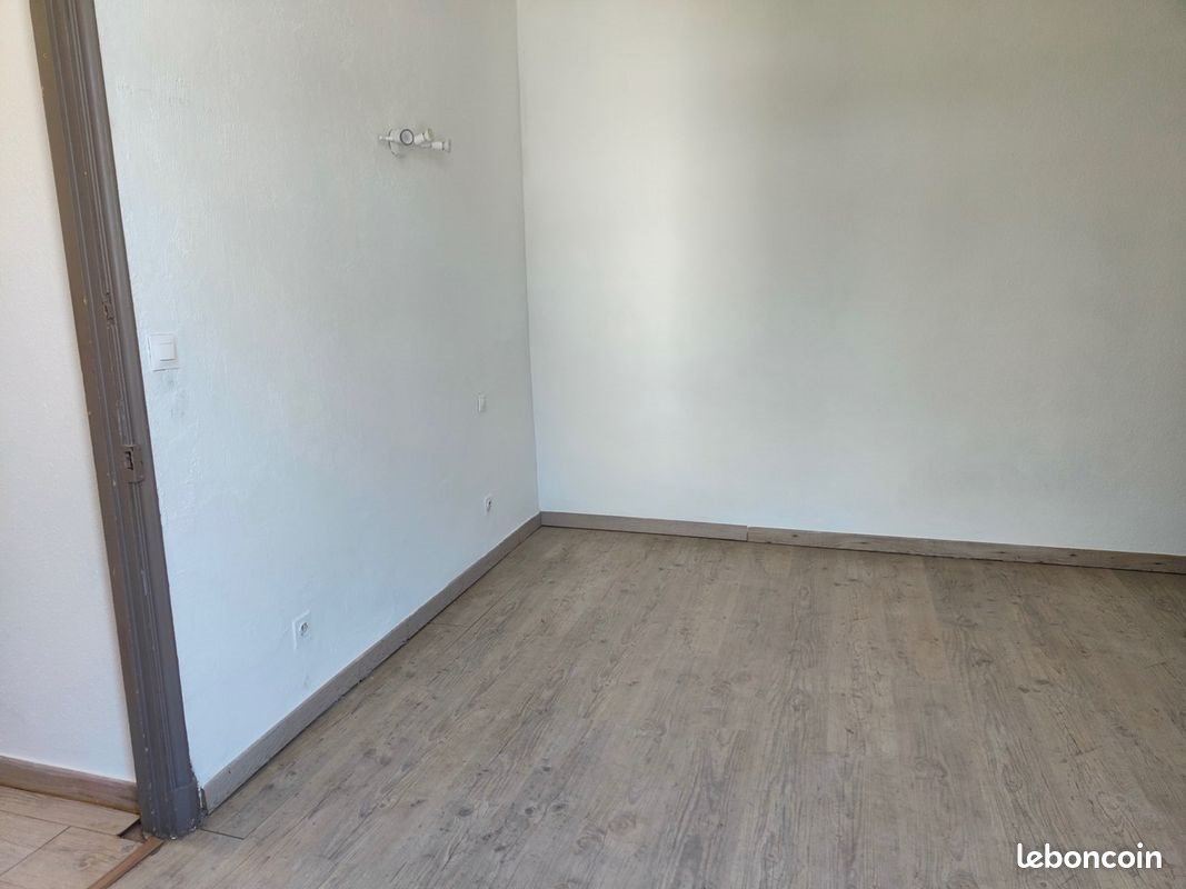 Appartement à louer, 20m², Valréas
