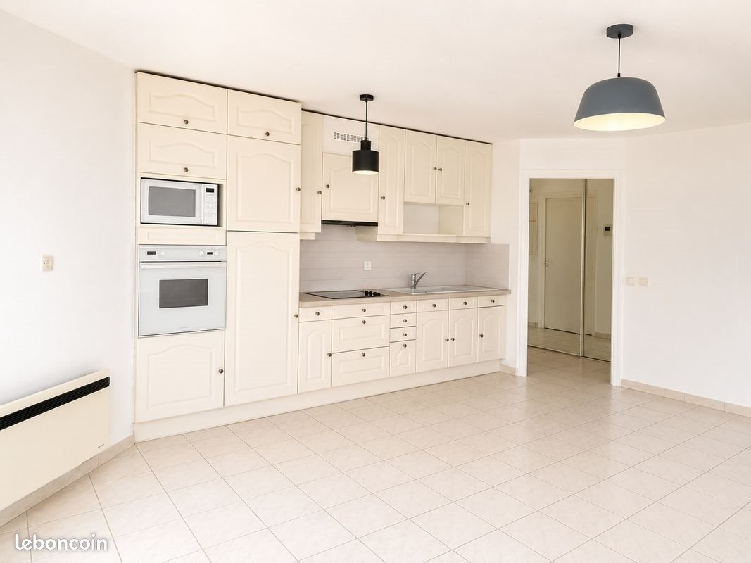Appartement à louer, 46m², Ambilly