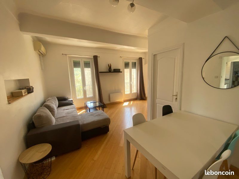 Appartement à louer, 80m², Oraison