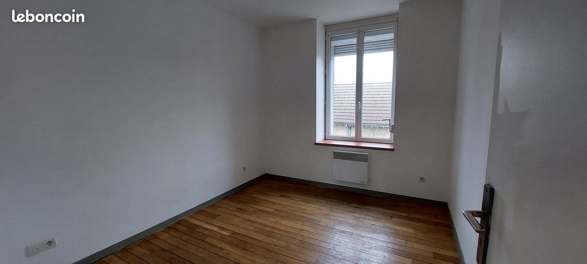 Appartement à louer, 42m², Donchery