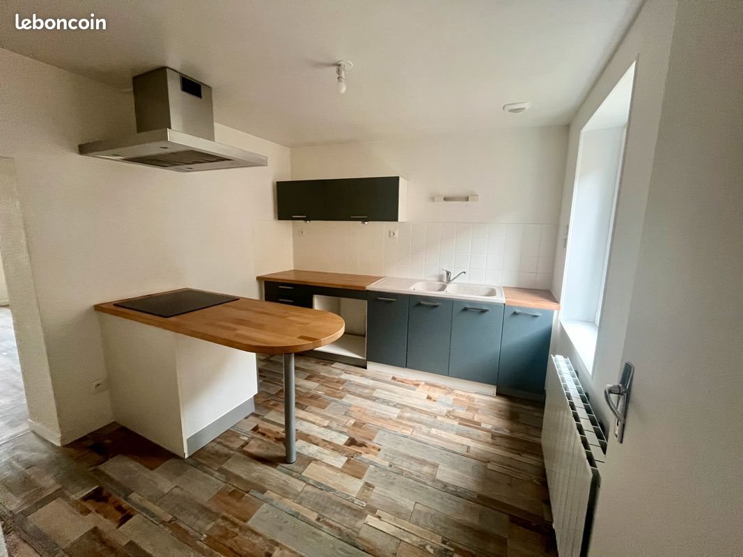 Maison à louer, 94m², Morannes
