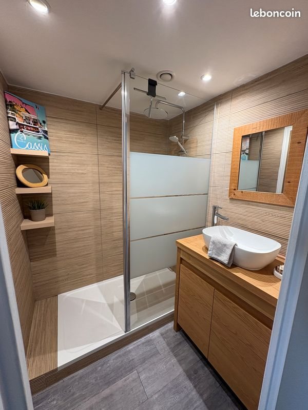 Appartement à louer, 23m², Cassis