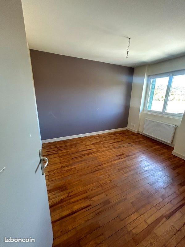 Appartement à louer, 84m², Yenne