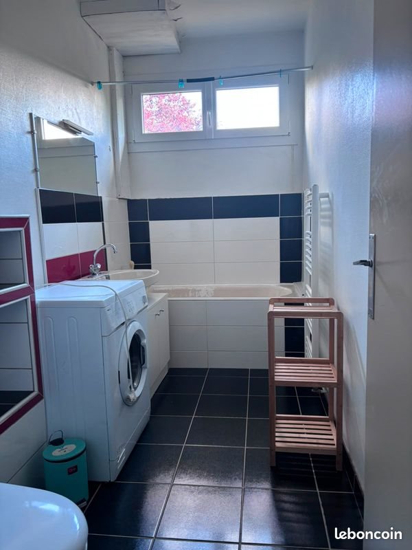 Appartement à louer, 25m², Le Creusot