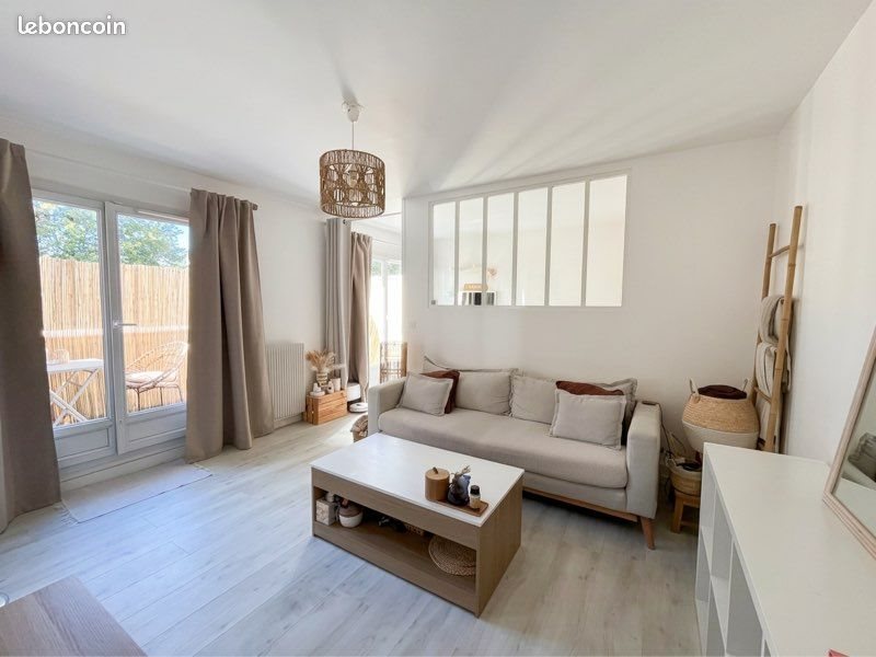 Appartement à vendre, 33m², Maurepas