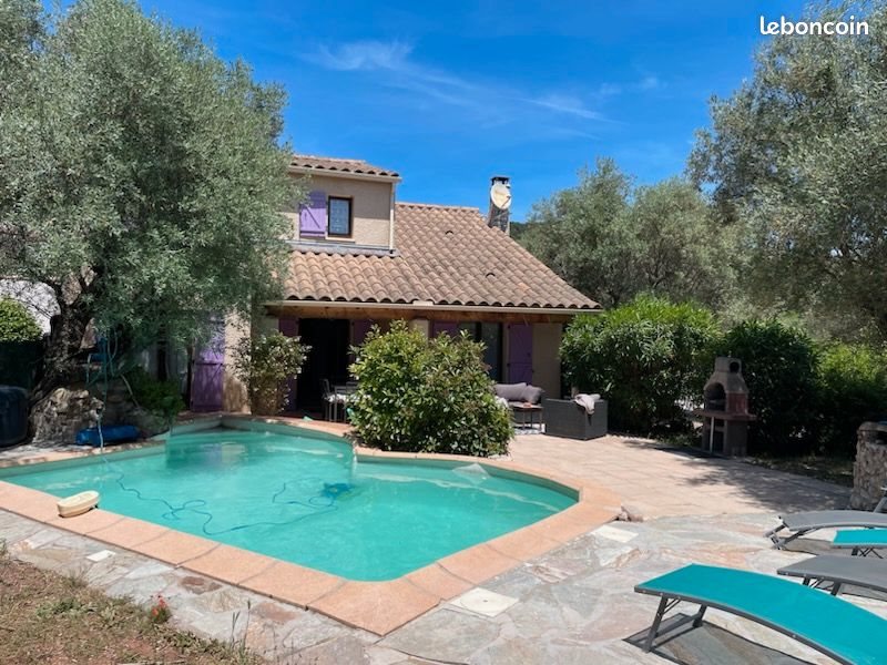 Maison à louer, 120m², Solliès-Pont