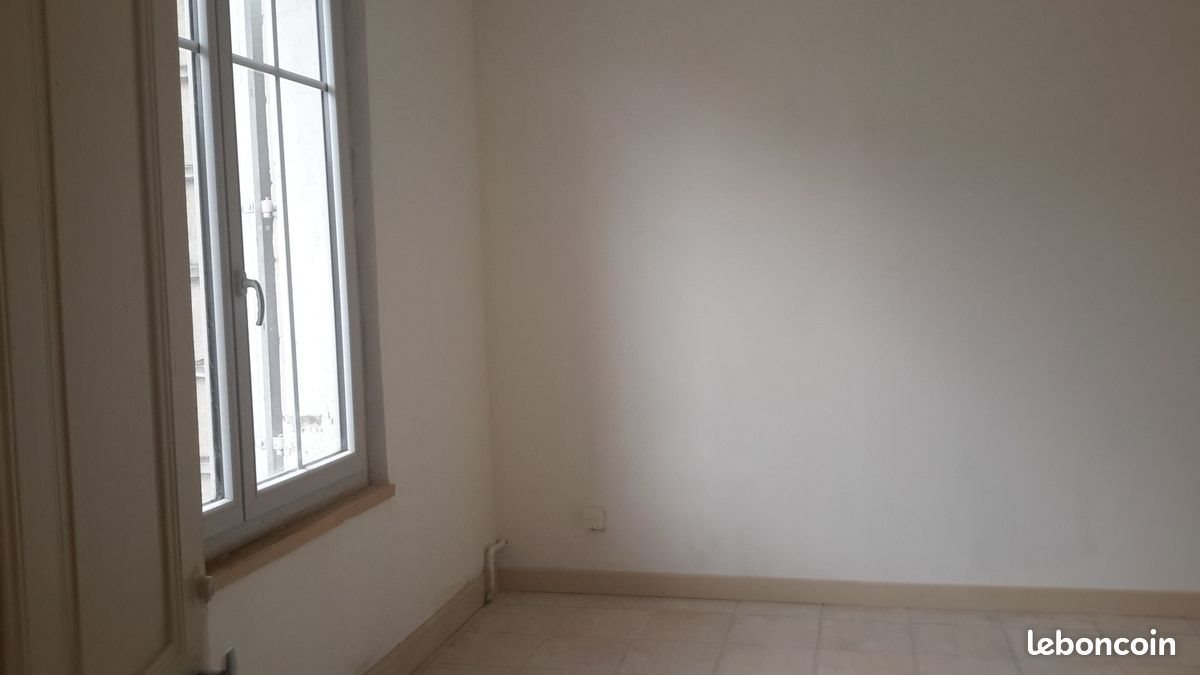 Appartement à louer, 703m², Castres