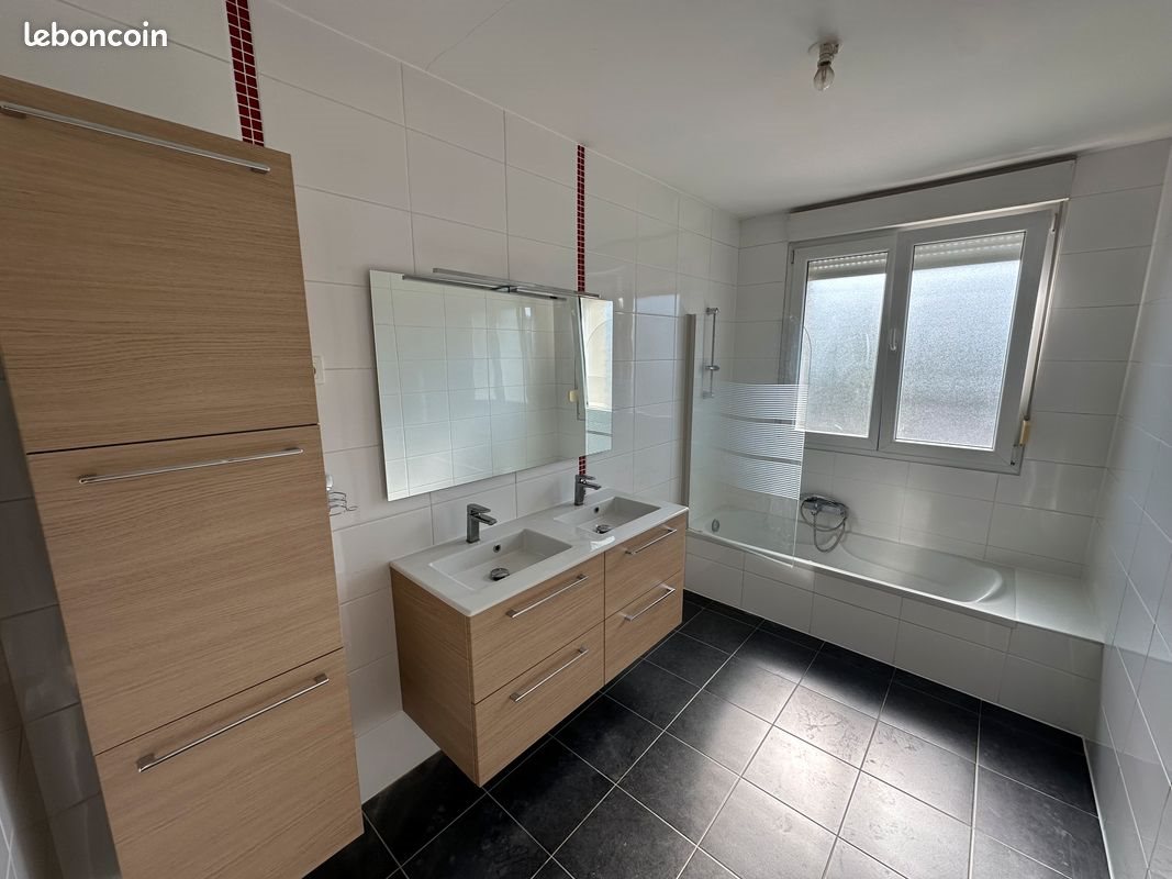 Appartement à louer, 81m², Bousbach