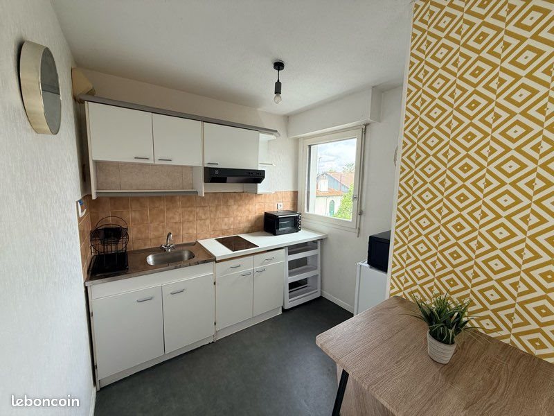 Appartement à louer, 33m², Pau