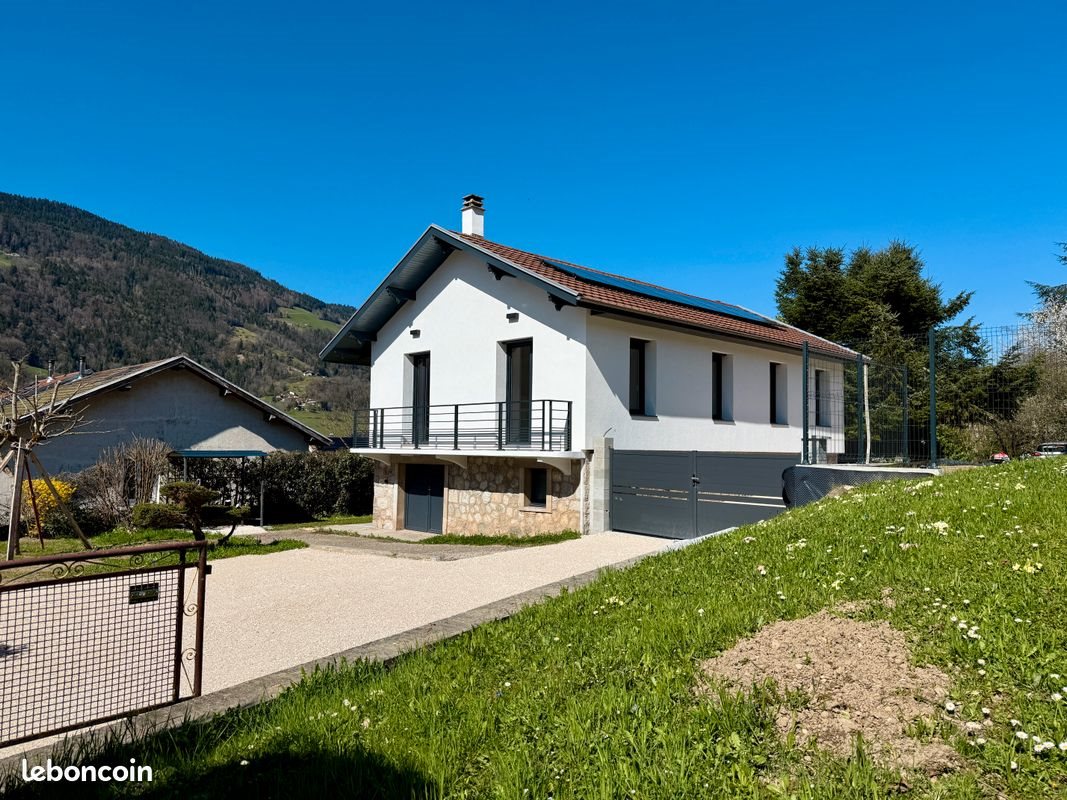 Maison à louer, 79m², Saint-Pierre-d'Allevard