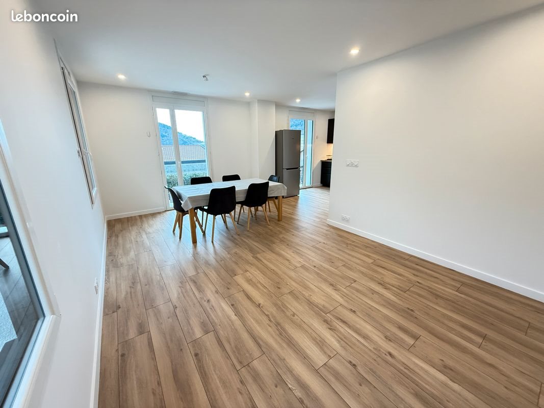 Maison à louer, 79m², Saint-Pierre-d'Allevard