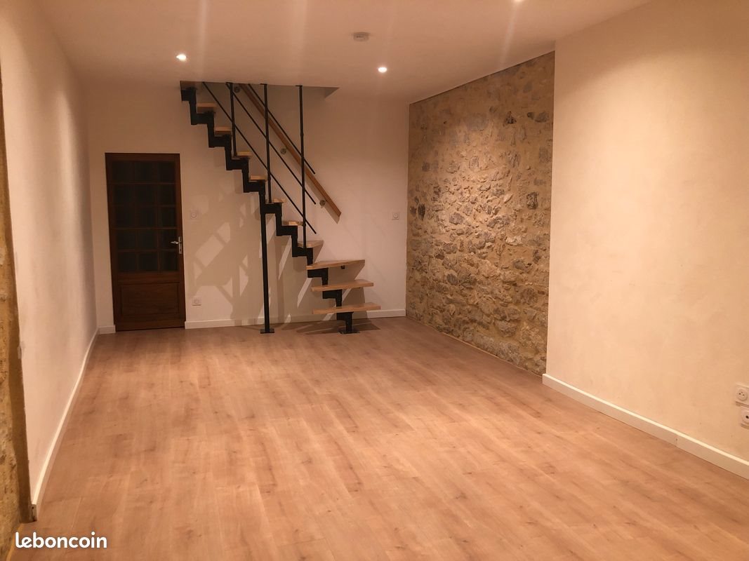 Maison à louer, 86m², Blasimon