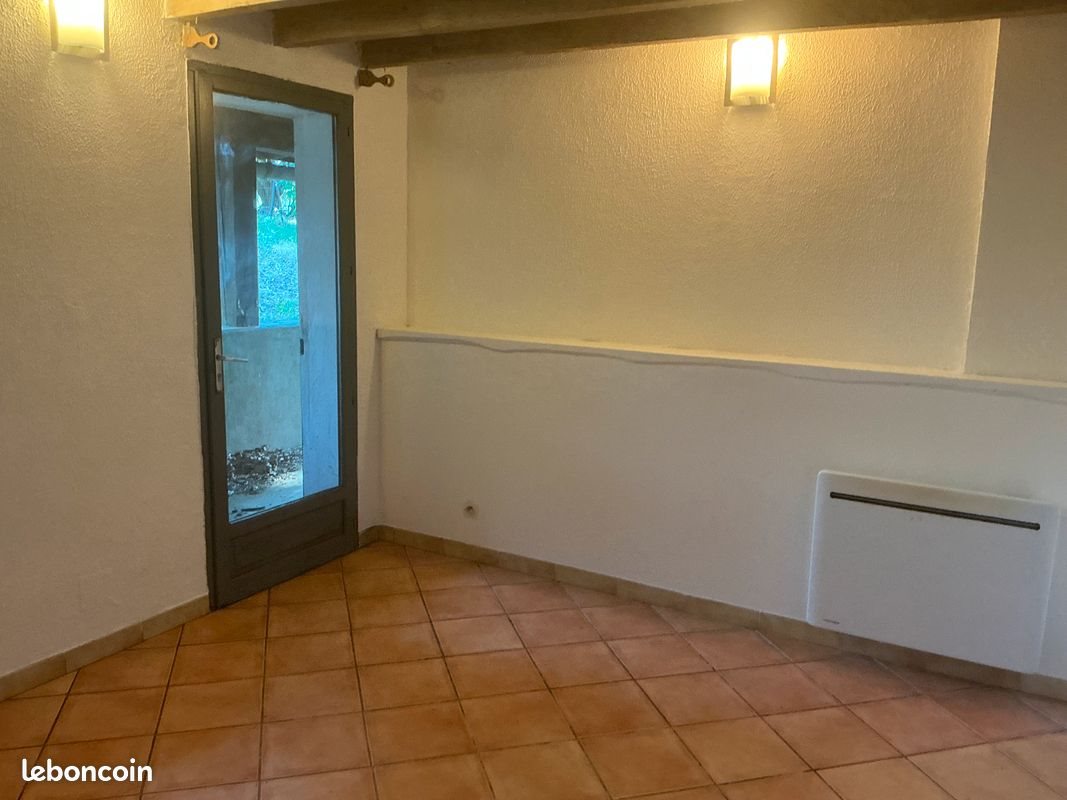 Appartement à louer, 72m², Cuxac-Cabardès