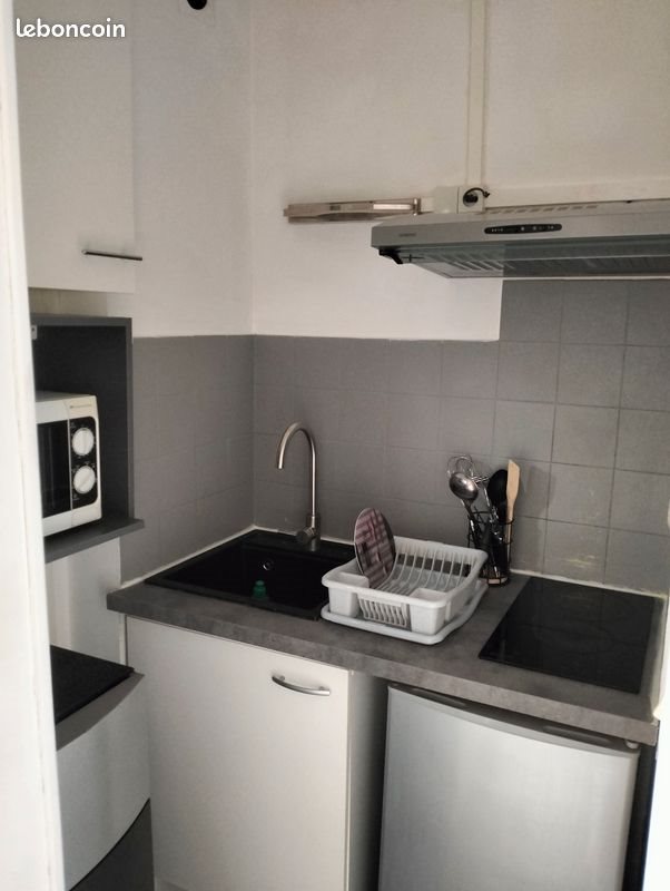 Appartement à louer, 21m², Nîmes