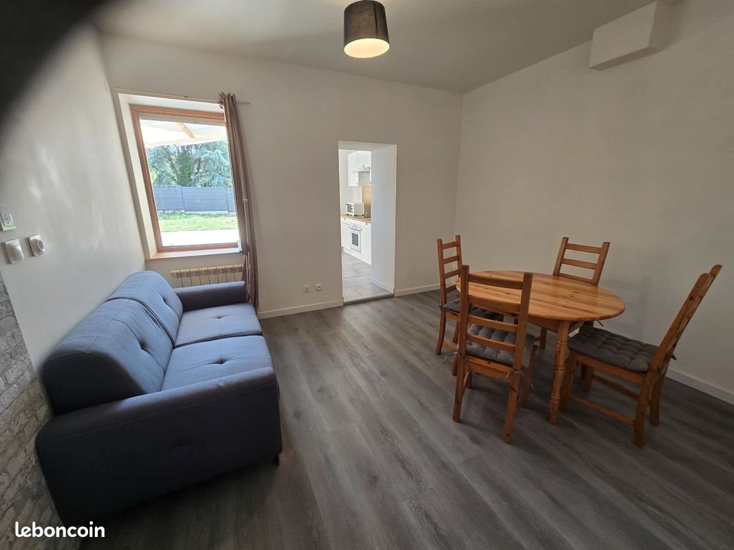 Appartement à louer, 40m², Pierre-Bénite
