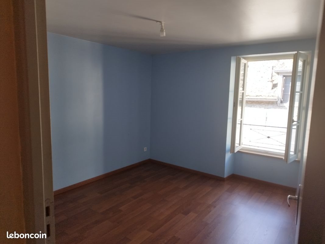 Appartement à louer, 37m², Entraygues-sur-Truyère