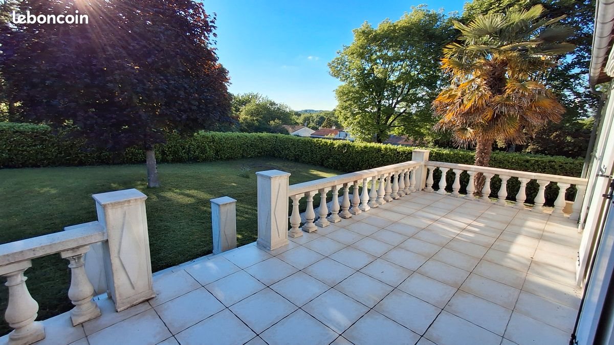 Maison à vendre, 102m², Saintes