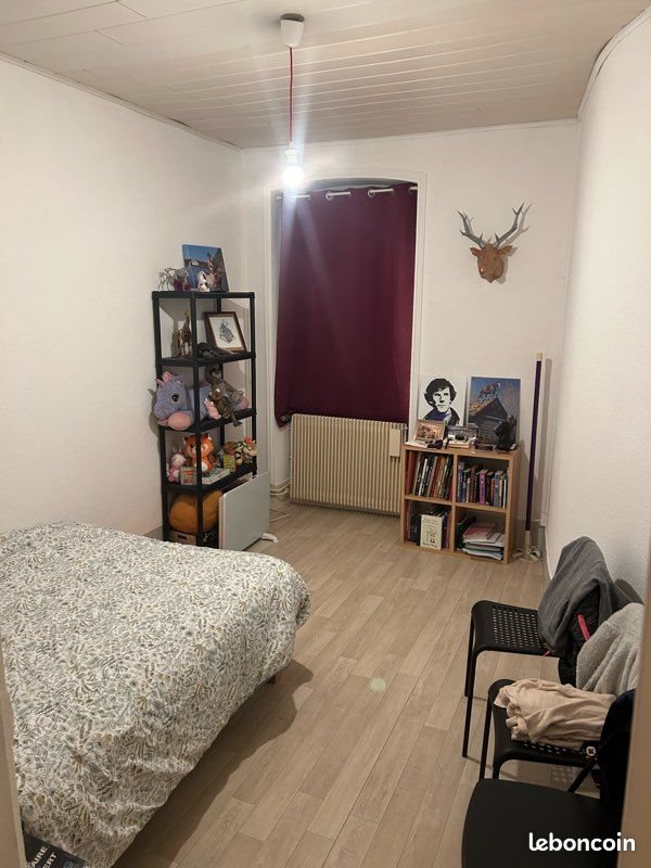 Appartement à louer, 70m², Génelard